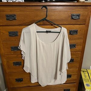 I.N. Studio White Ruffled Short Sleeve Blouse